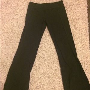 Womens 6 Lululemon Yoga Flare Pants