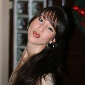 Meet your Posher, Elizabeth