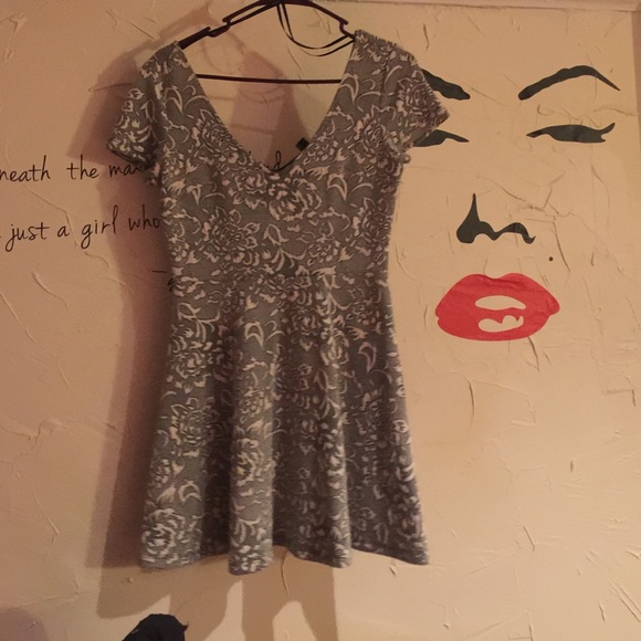 Forever21 Black and White Floral Dress