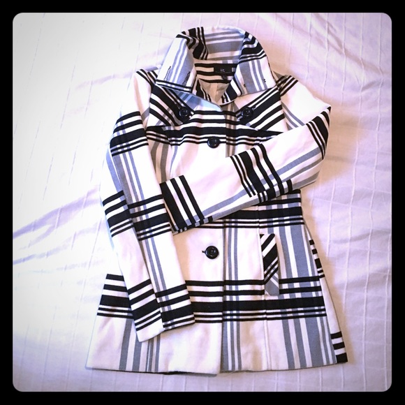 Plaid White & Black Pea Coat IZ Byer California