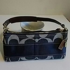 Final sale  😄Coach shoulder bag