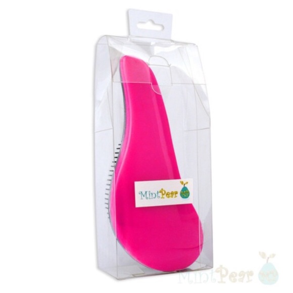 SALE 🍾Mint Pear Detangling Brush Brand New 💗