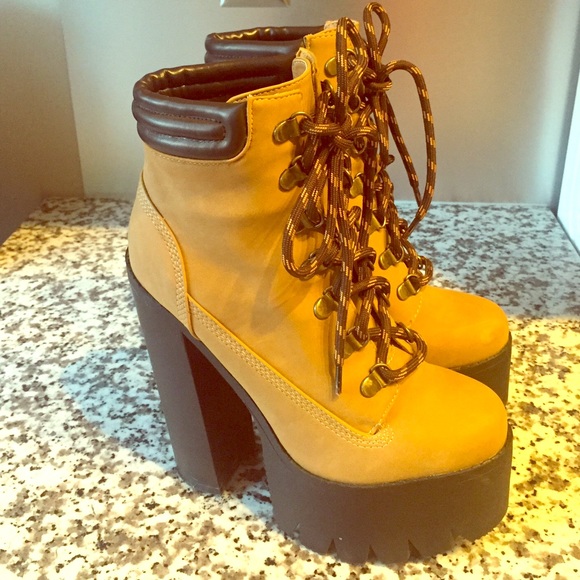 🎉🎁25%off 2+🎁🎉 Cute Moto Boots