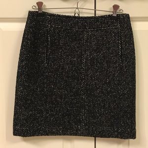 Banana Republic Size 0 Tweed skirt