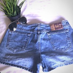 LEI denim short shorts