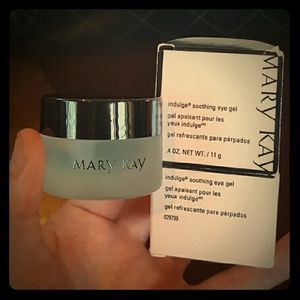 MK Indulge Soothing Eye Gel NEW