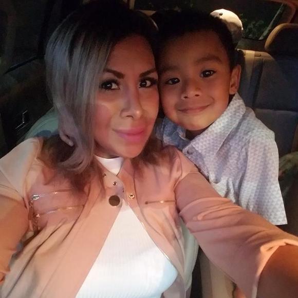 Meet your Posher, Anabel - Picture 1 of 1