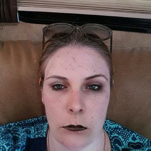 Meet your Posher, Carey