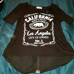 Short sleeve California top, like new!!