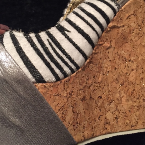 Silver and zebra sling-back wedges. - Picture 4 of 4