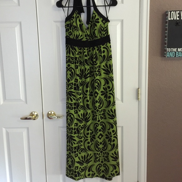 Women's maxi halter dress