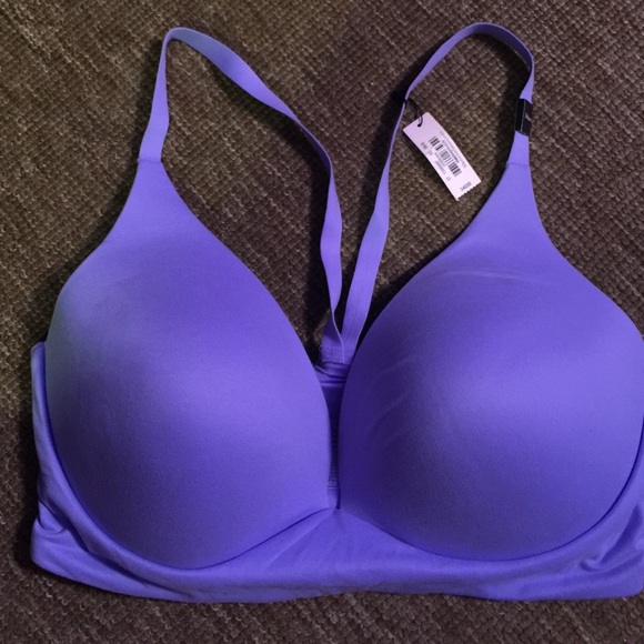 Beautiful with elegant crisscross back NWT VS bra