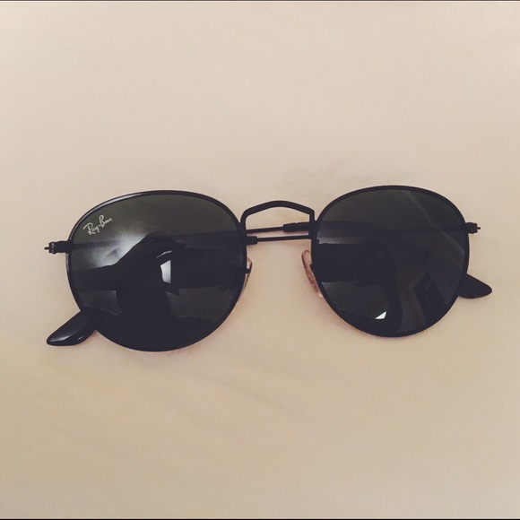 Ray-Ban Accessories - RAYBANS Round Lens