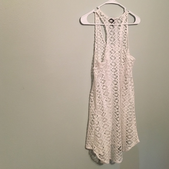 Cover up - Picture 3 of 3