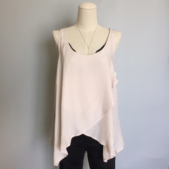 Unbalance sleeveless top