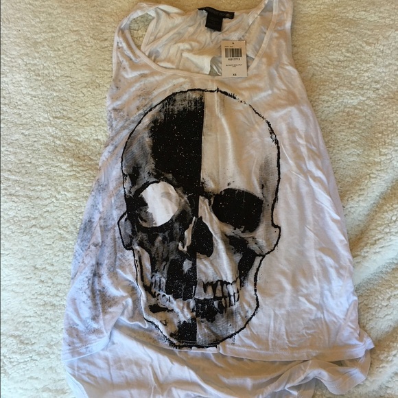 🎀Midnight Hour Skull Tank🎀