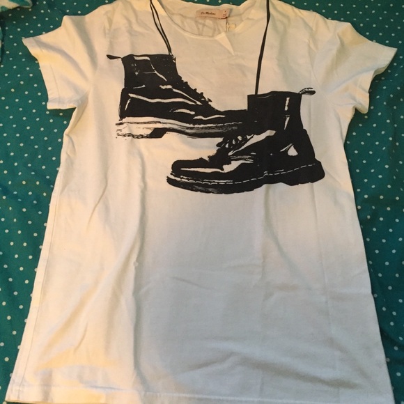 NWT Dr. Martens shirt