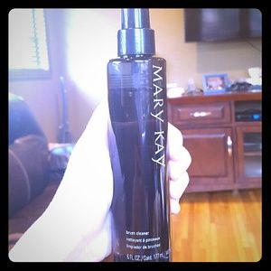 MK Brush cleaning solution