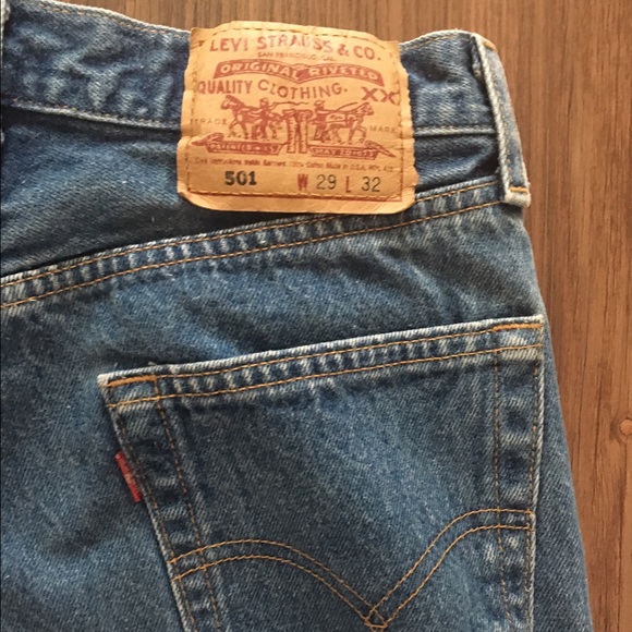 Levis High Wasted 501 Jeans