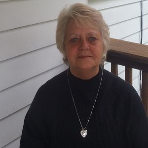 Meet your Posher, Elaine