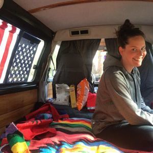 Meet your Posher, Alicia