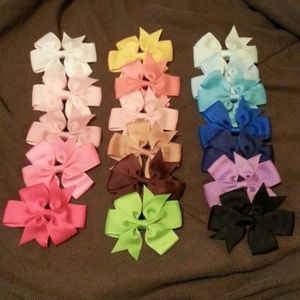 Babygirl bow clips