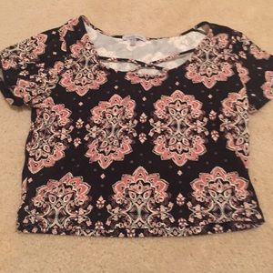 Black and pink crop top