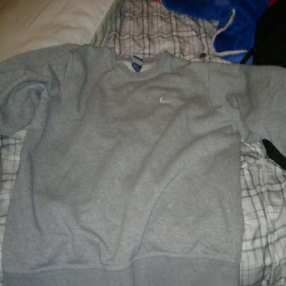 mens large nike sweatshirt