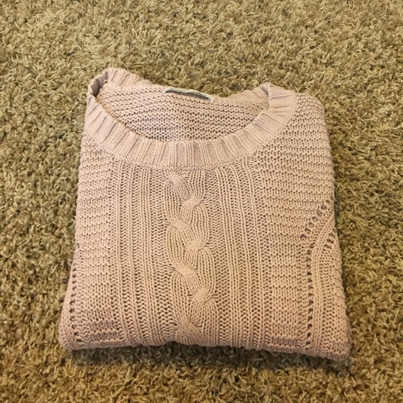 Beige Old Navy Sweater in great condition!