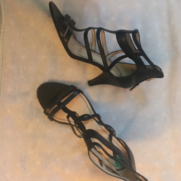 Size 8 Nine West 2in heels