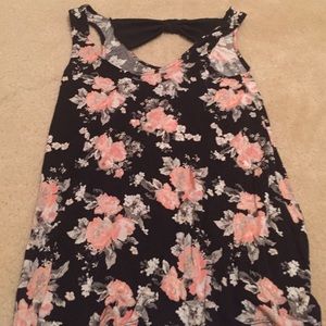 Black and pink tank top with bow in the back
