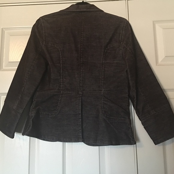 Blazer - Picture 3 of 4