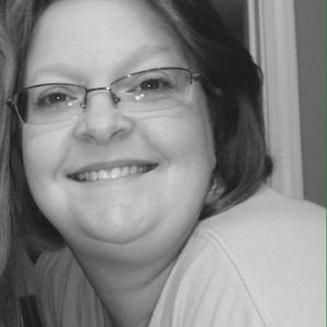 Meet your Posher, Valoree