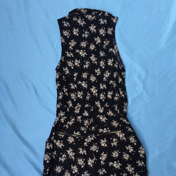 SOLD Black Floral Forever 21 Romper - Picture 3 of 3