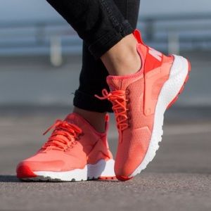 NEW Nike Air Huarache Run Ultra size 8.5 ⚡️
