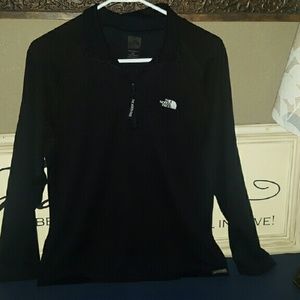 The North Face Vaporwick pullover