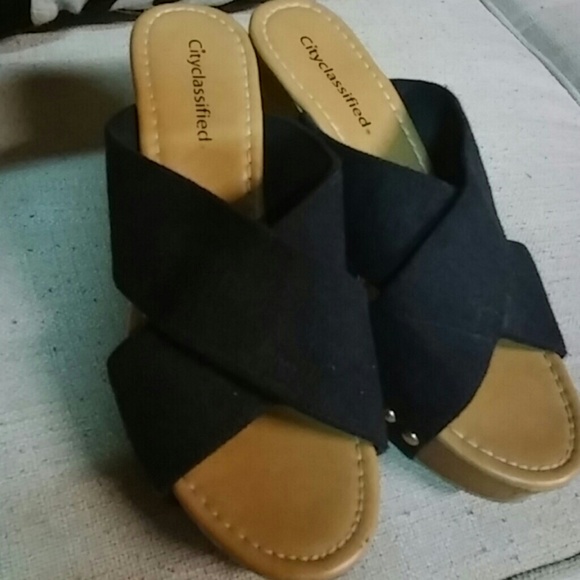 Dress shoes