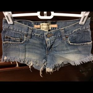 Abercrombie Shortie shorts