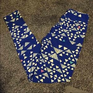 Lularoe OS leggings.