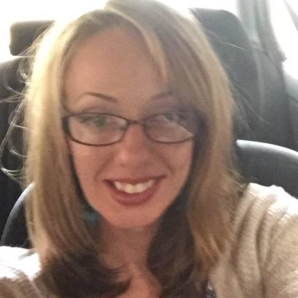 Meet your Posher, Amanda - Picture 1 of 1