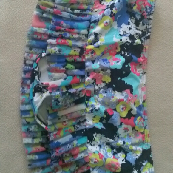 Bikini bundle - Picture 3 of 4