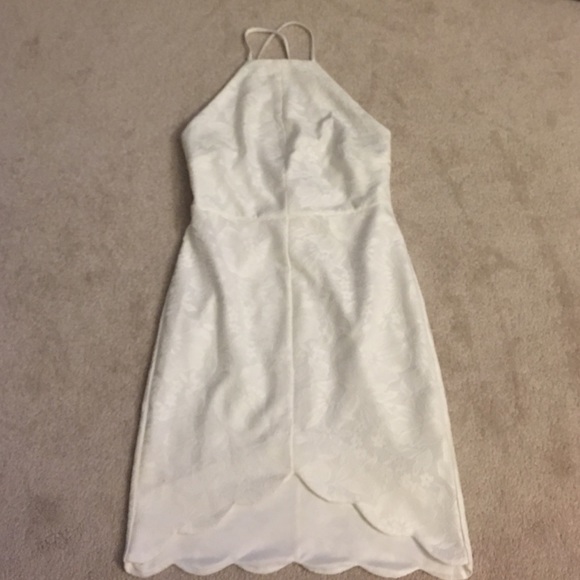 Scallop lace dress