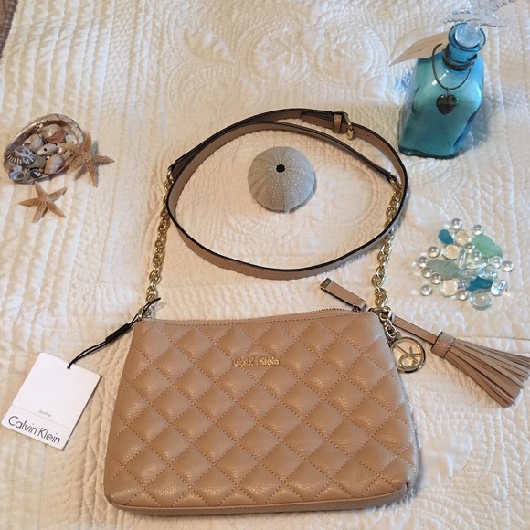 💥Reduced💥 Calvin Klein quilted cross body bag🌞