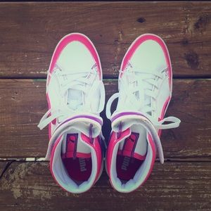 Brand new Puma sneakers 💕