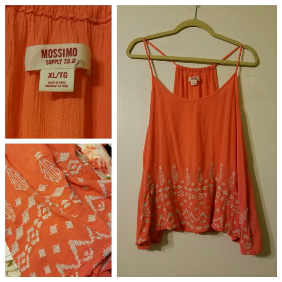 Fun and flowy crop top