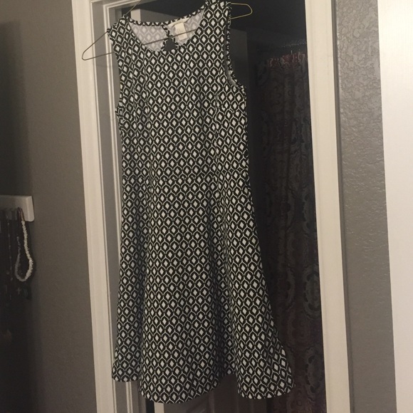 H&M skater dress - Picture 2 of 3