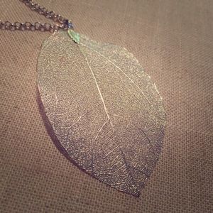 Silver leaf necklace
