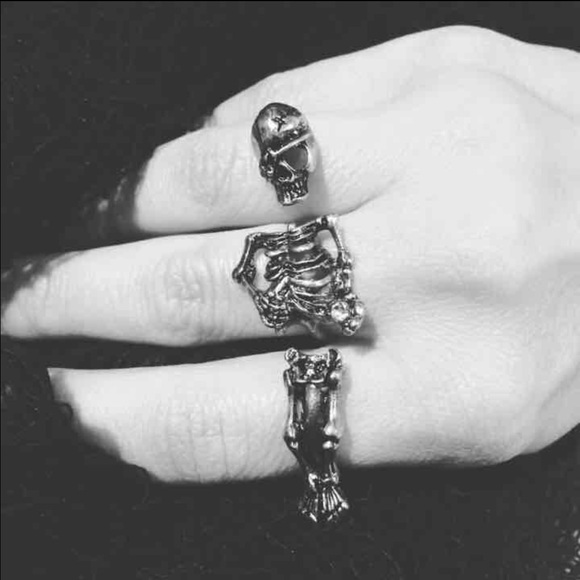 3-Finger Skeleton Ring