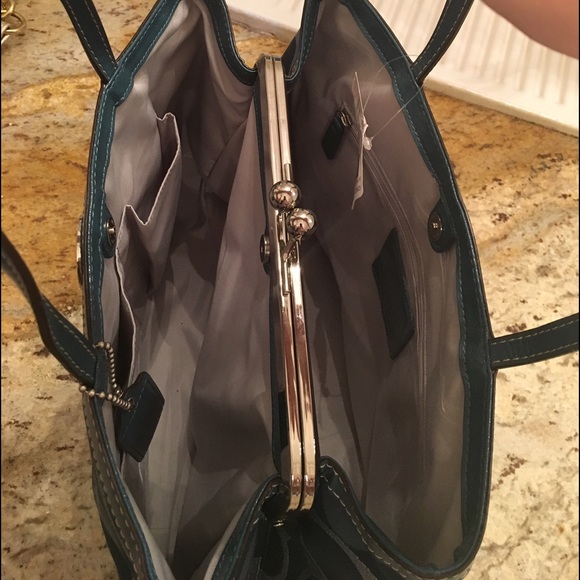 Teal Authentic Coach Purse NWT *Never been used - Picture 2 of 4