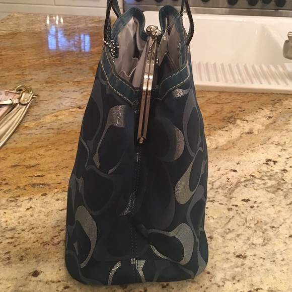 Teal Authentic Coach Purse NWT *Never been used - Picture 3 of 4